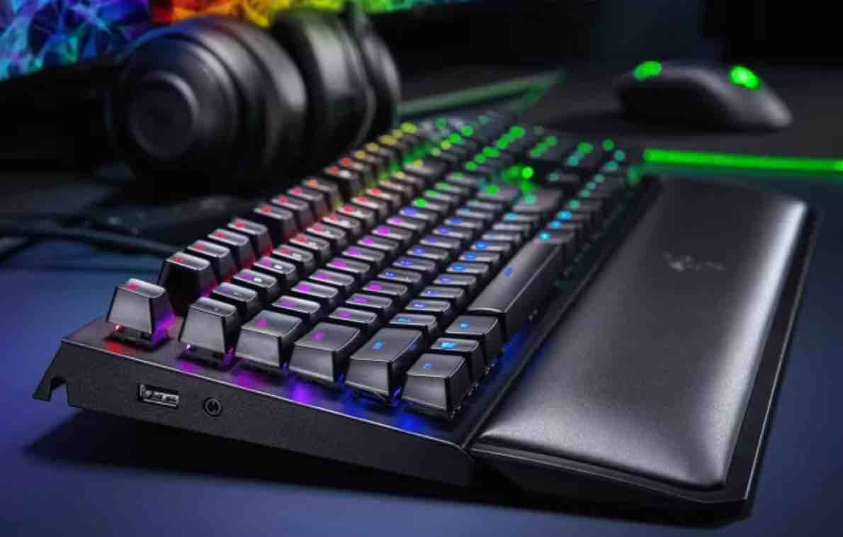 Mechanical Keyboard Terbaik Untuk Gaming Dan Mengetik