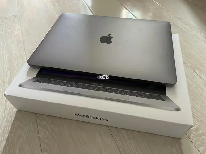 Apple MacBook Pro M2 Pro